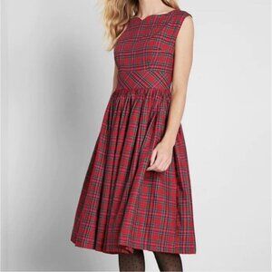 ModCloth Dress Womens 8 Red Tartan Plaid Fit & Flare Midi Holiday Party Retro